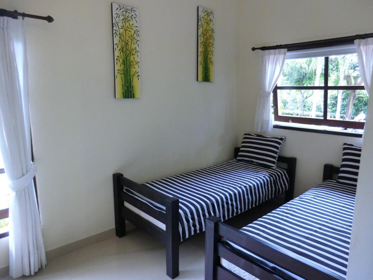 Villa Pelangi Bali Seririt  Extérieur photo