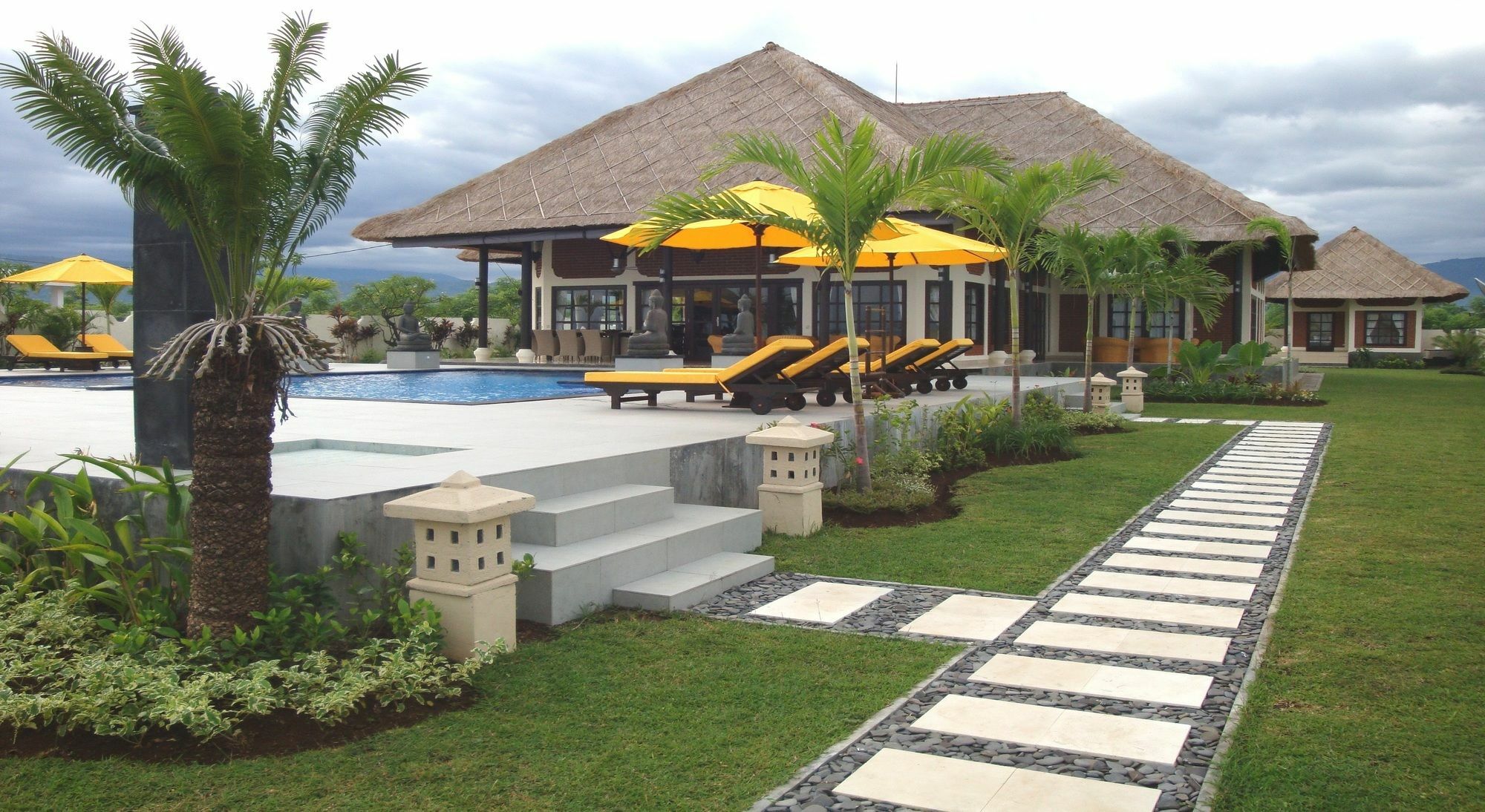 Villa Pelangi Bali Seririt  Extérieur photo